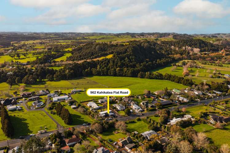 962 Kahikatea Flat Road Waitoki_16