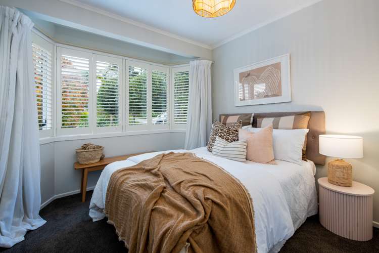 29 Cliff Road Torbay_12