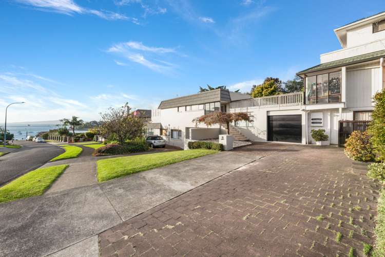 2/9 Takutai Avenue Bucklands Beach_33