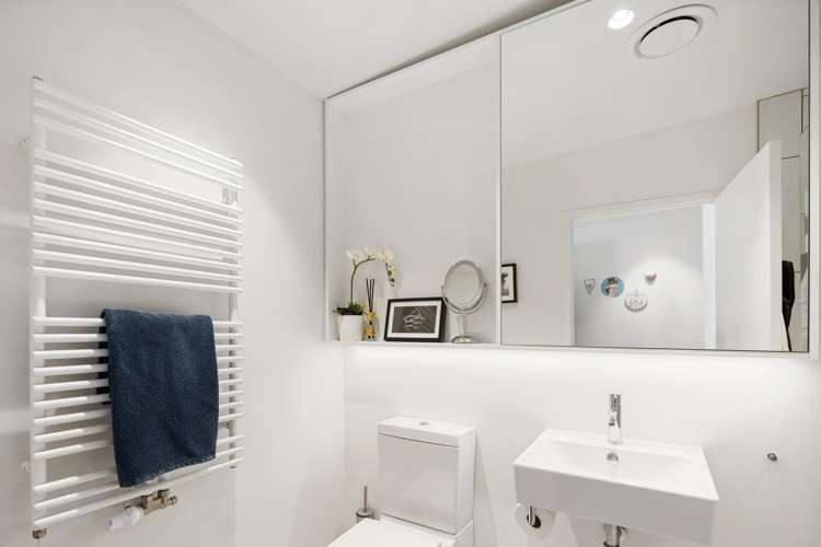 33 Jean Caldwell Way Island Bay_13