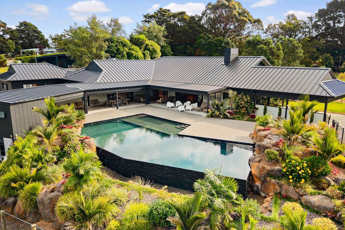 1565 Great South Road_0