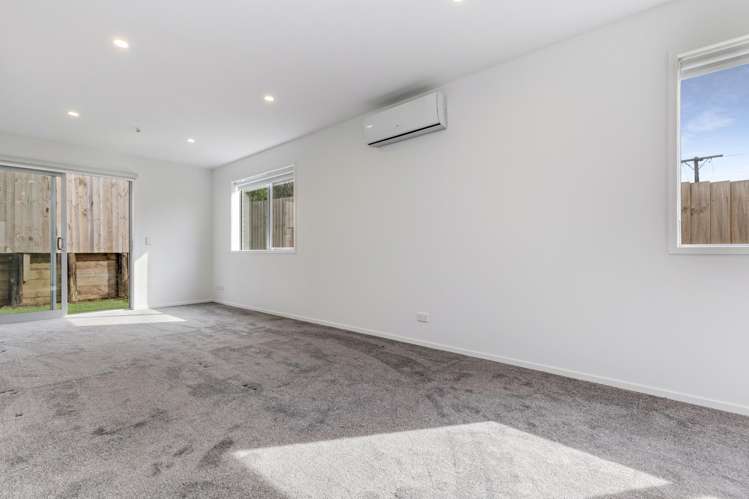 4/24 Kelwyn Road Kelston_3
