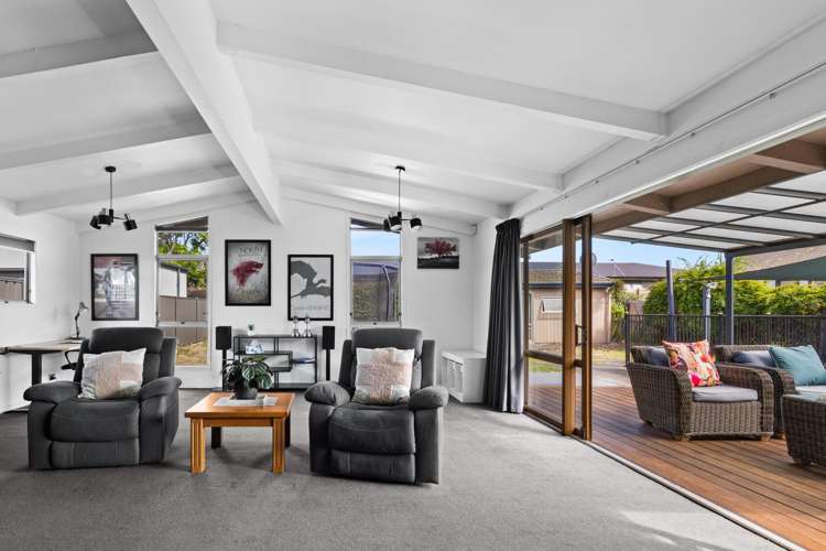 7 Flanders Avenue Onekawa_9