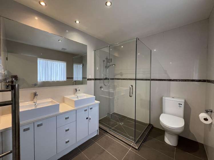 6 Albertine Place Greenhithe_10