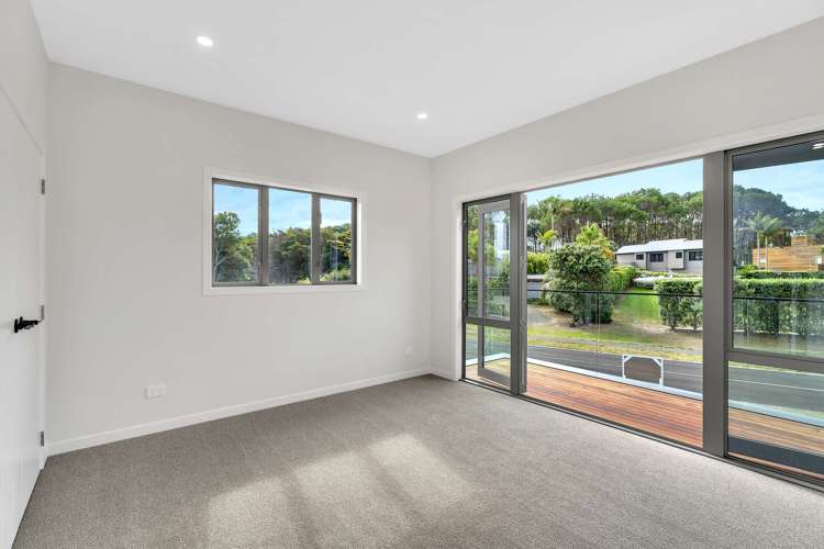 11/101 Harbour Drive Matarangi_10