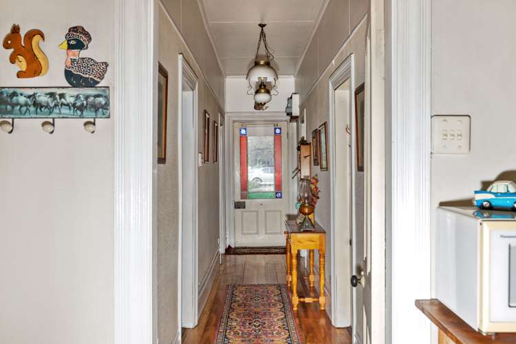 186 High Street South Carterton_12