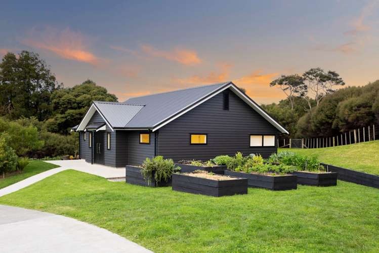 115 Mokoroa Valley Road Waitakere_12