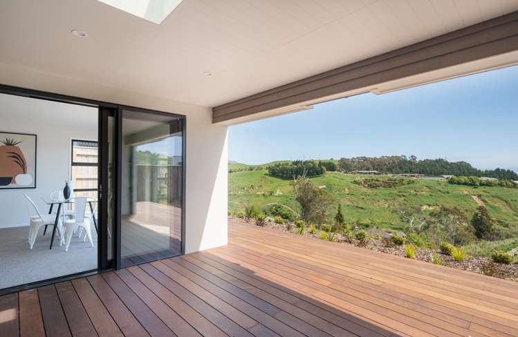 7 Hill Tops Way Stoke_13