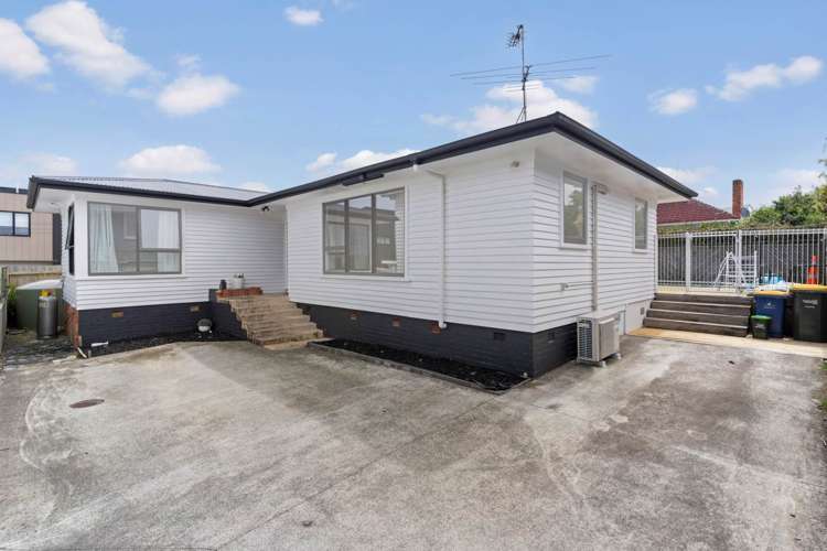 12 Hepburn Road Glendene_13