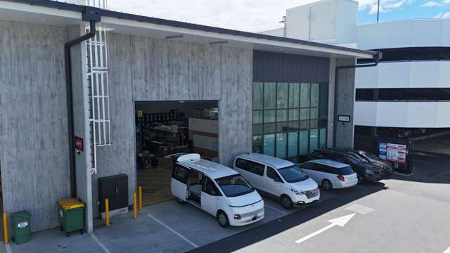 Unit D/130 Hugo Johnston Drive Penrose_1