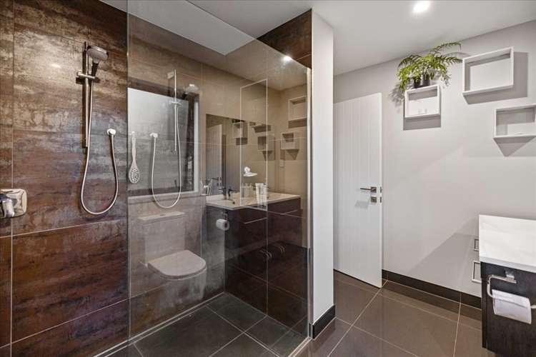 11 and 7 Kissling Terrace Pyes Pa_34