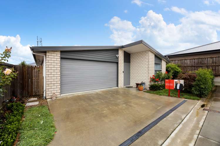 56 Benjamin Avenue Rototuna North_0