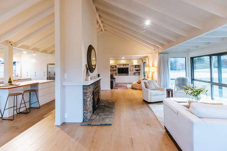 86 Golf Course Road Wanaka_12