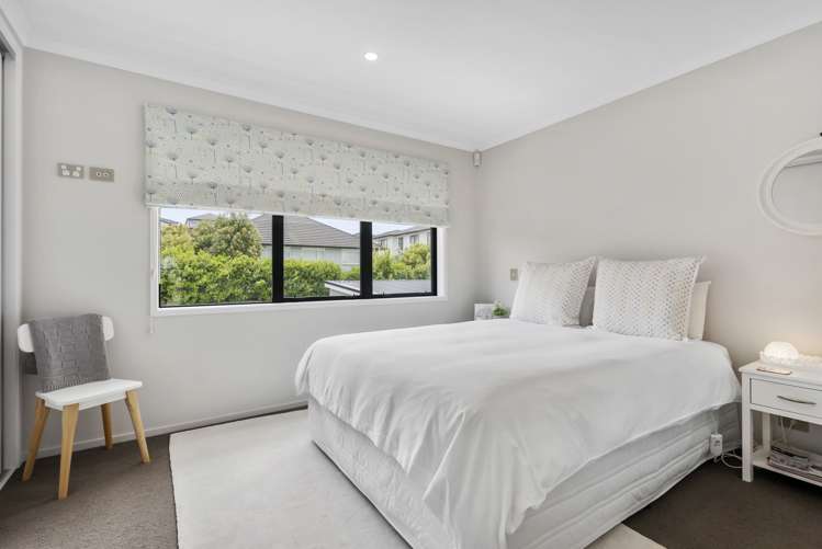 115 Bonair Crescent Silverdale_12