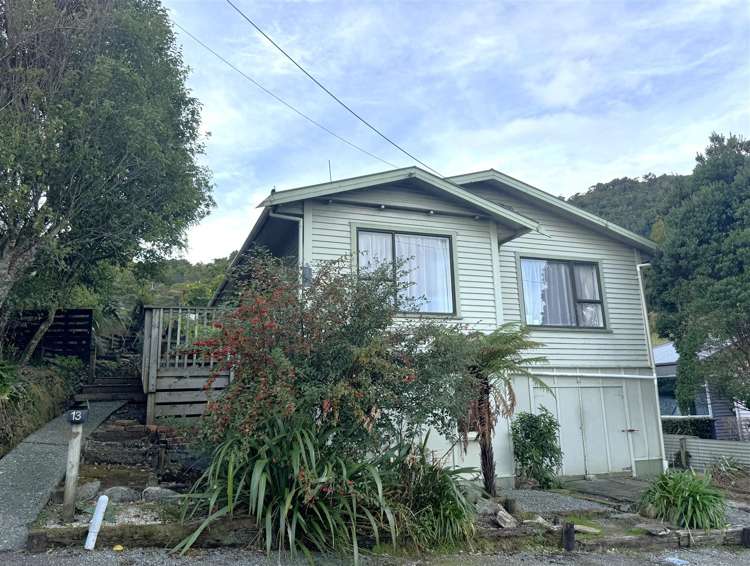 13 Ashmore Avenue Cobden_0