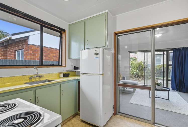 43d Law Street Caversham_11
