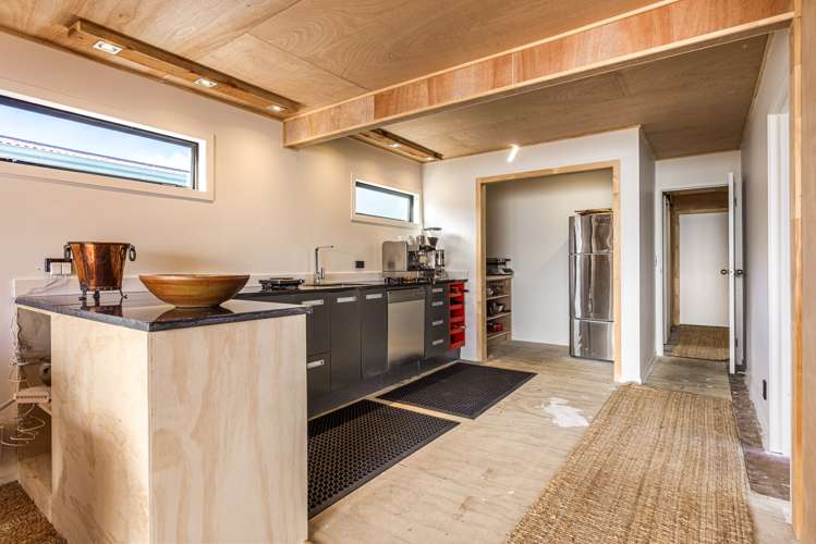 13b Torkar Road Clarks Beach_10