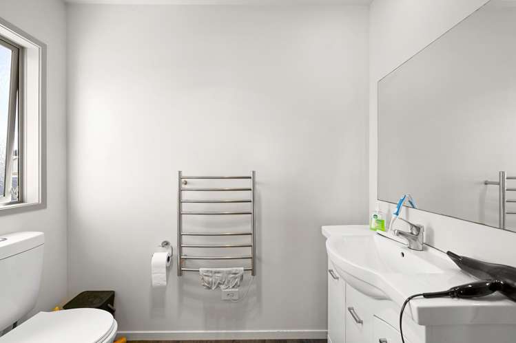 27E Greensboro Street Hamilton East_10