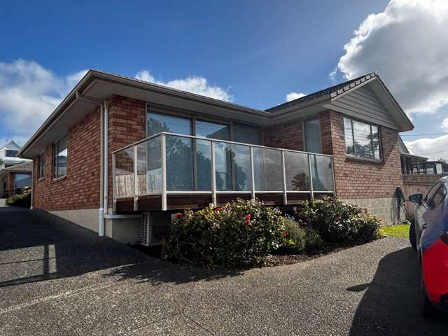 Spacious 3-Bedroom Home with Ocean Glimpse