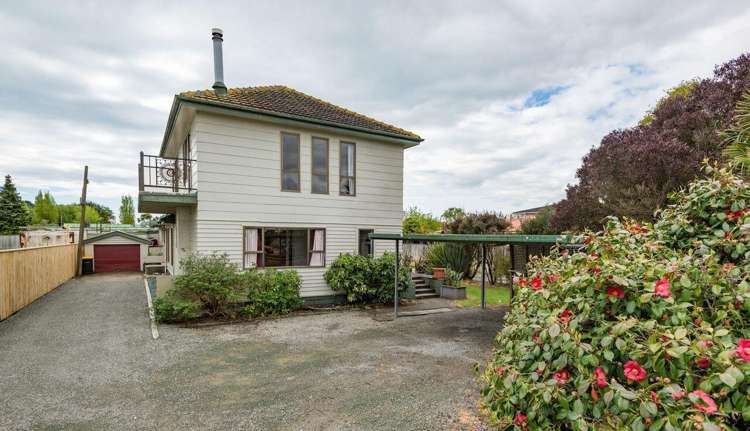 82 Golf Road Tāhunanui_1