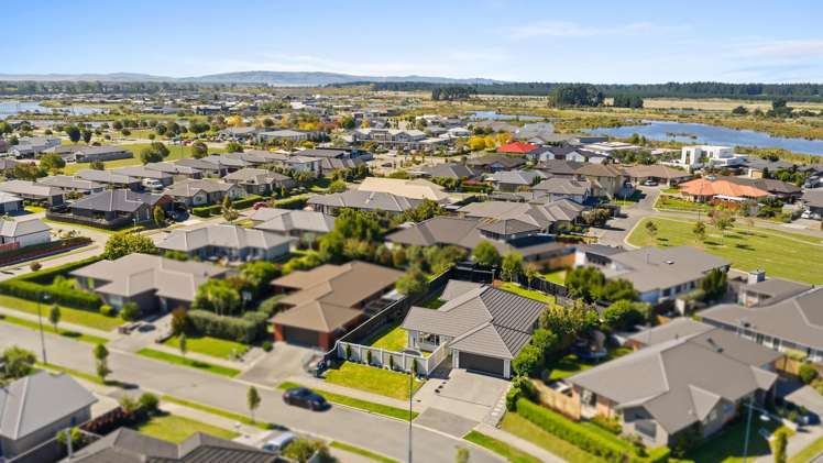 16 Turvey Street Pegasus_40