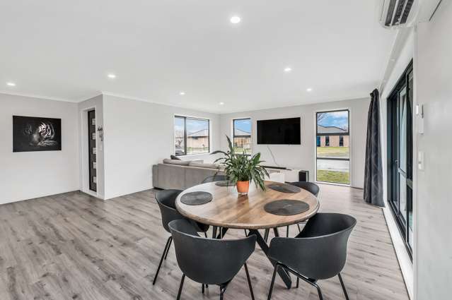 6 Joy Place Rolleston_2