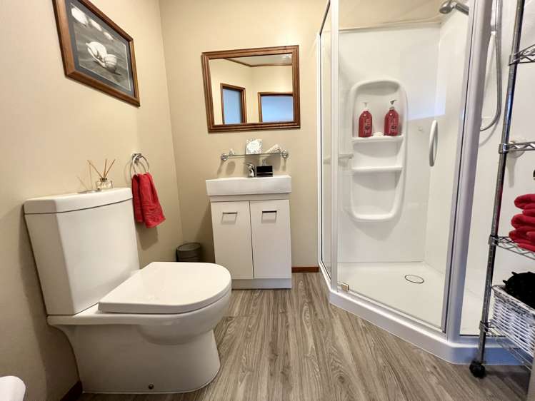 32 Raeburn Avenue Otatara_14