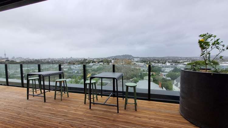 206/2 Finch Street Morningside_11