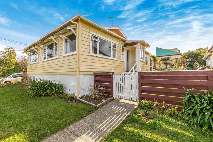 18 Ngataringa Road Devonport_27