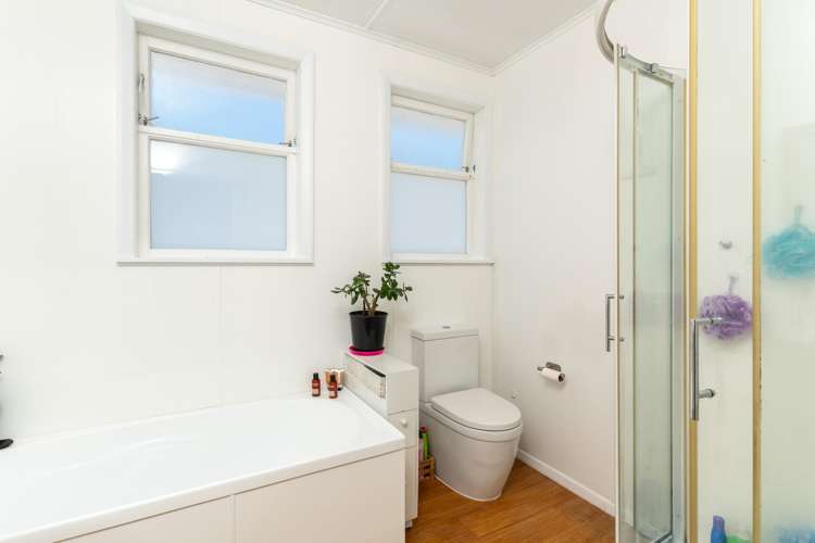 189 Sievers Grove Cannons Creek_8