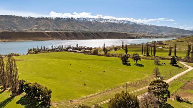 Middleton Road, Northburn, Central Otago