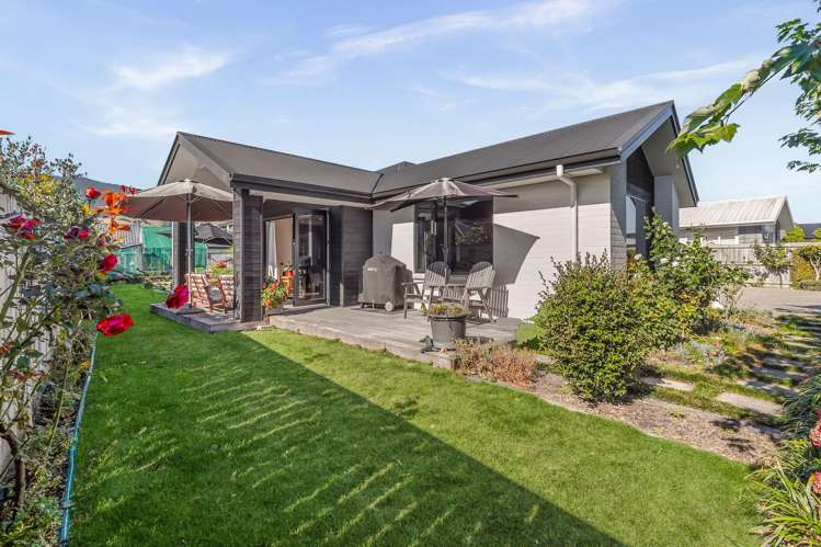 13 Boysenberry Grove Richmond_15