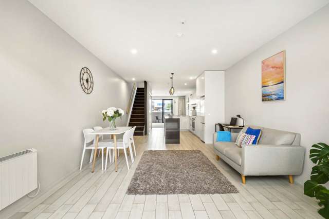 Perfect location in central Millwater