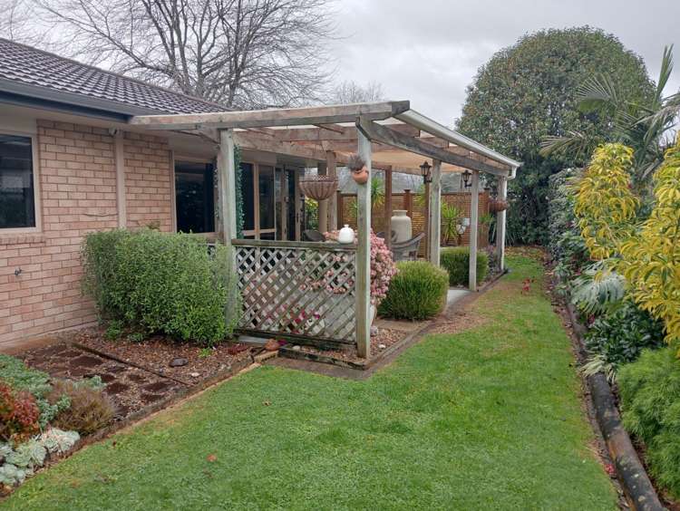 12 Twickenham Close_0