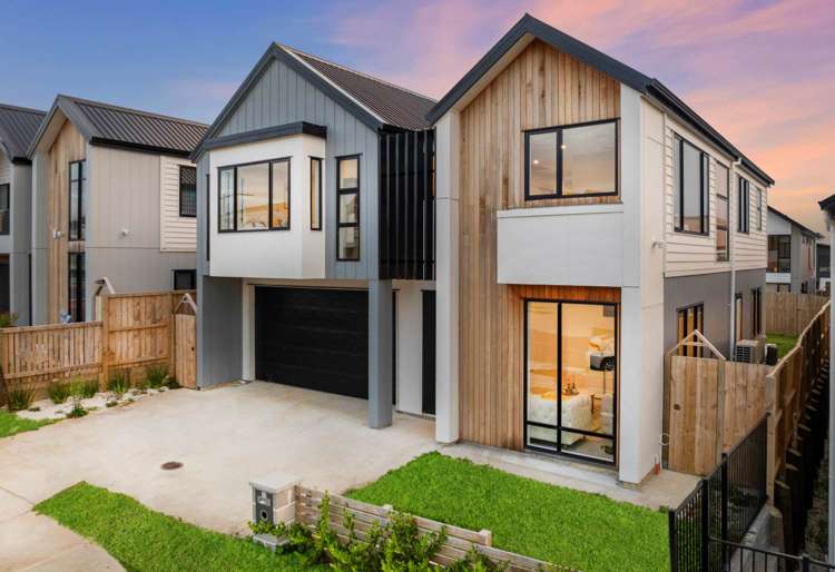 12 Woodacre Street Flat Bush_1