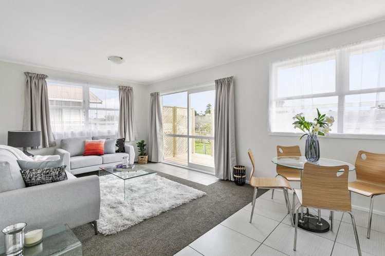 10 Awatere Street Clover Park_11