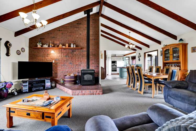 18 Onaero Beach Road Onaero_6