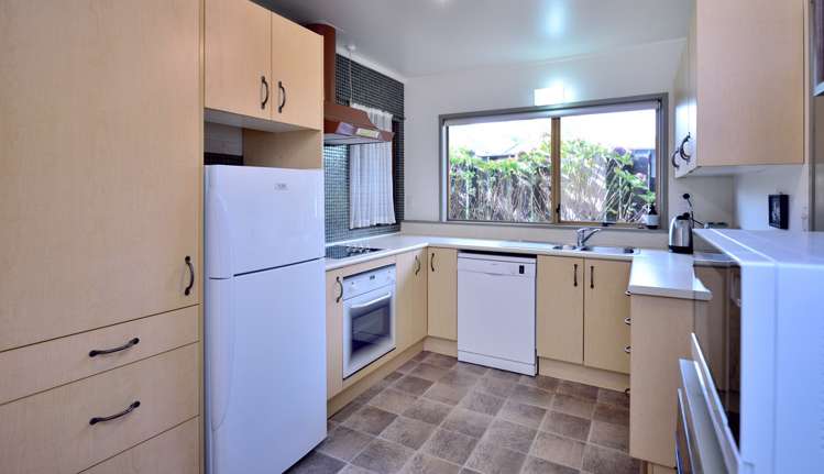 2/1 Fenwick Avenue Milford_7