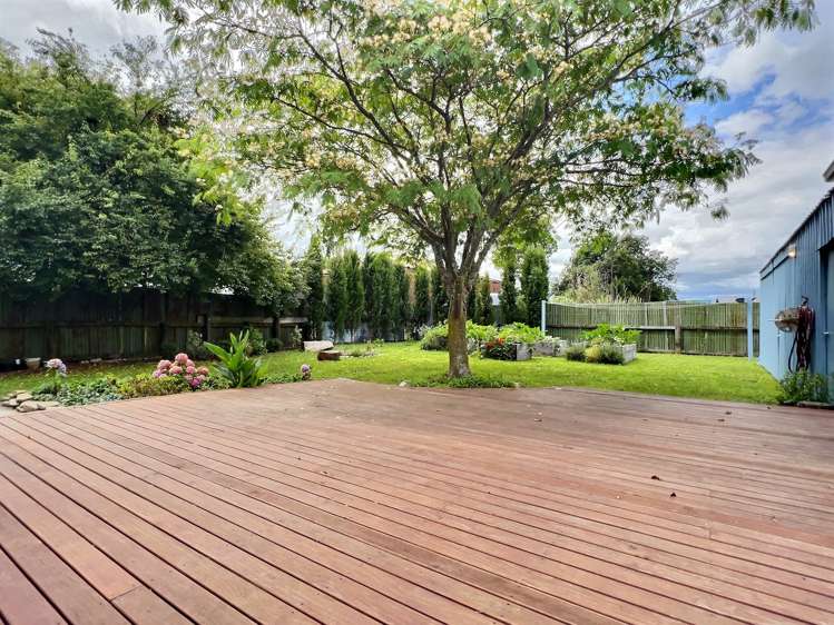 14 Russell Street Otane_13