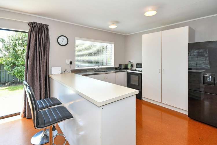 13b Youngs Road Papakura_6