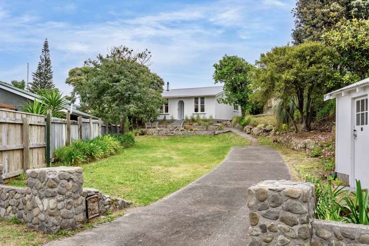 33 Tasman Road Otaki Beach_5