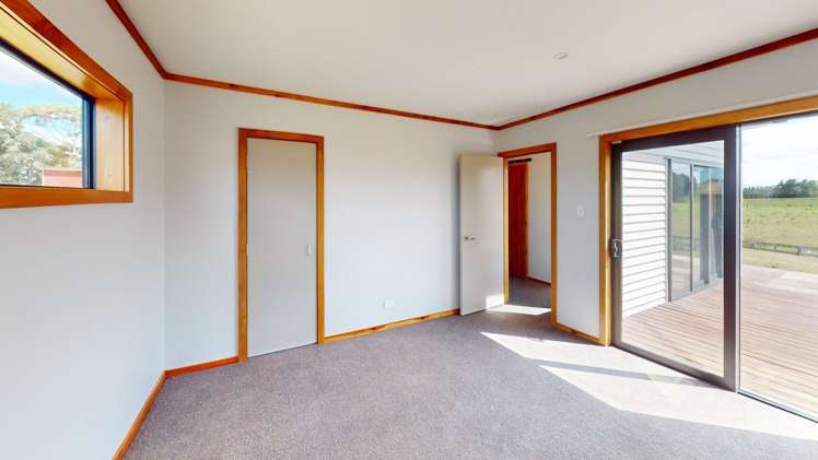 288 Lees Road Feilding_15