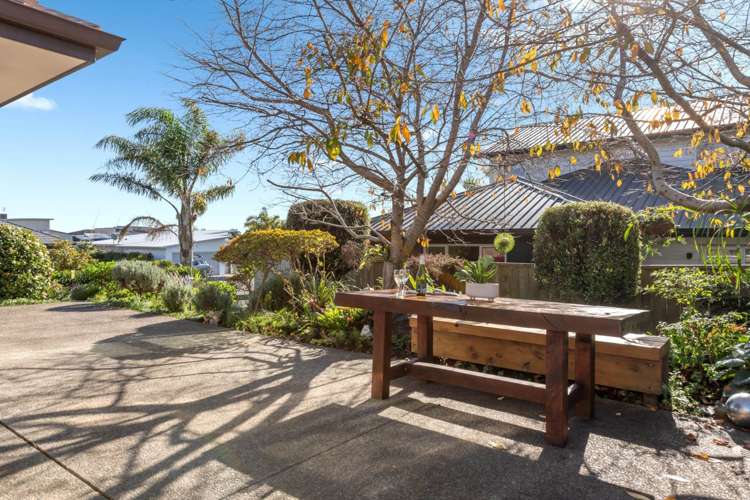 1 Defender Crescent Beachlands_7