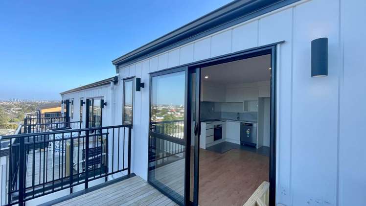 203/318 Wairau Road Glenfield_9