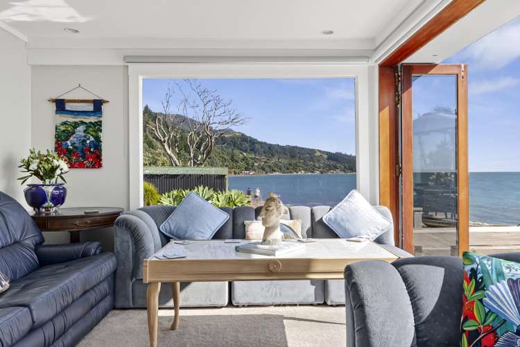 417 Thames Coast  Road SH25 Te Puru_10