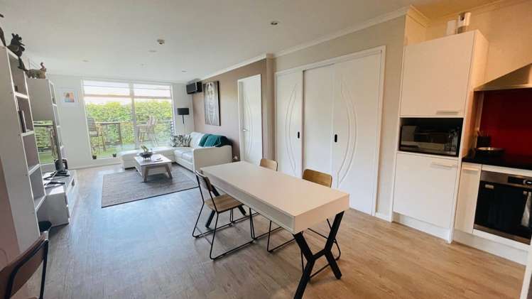 105/19 Bute Road Browns Bay_9