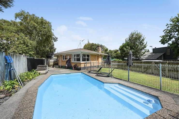 The four properties on Fend Street have a total rateable value of $4.045m. Photo / Supplied