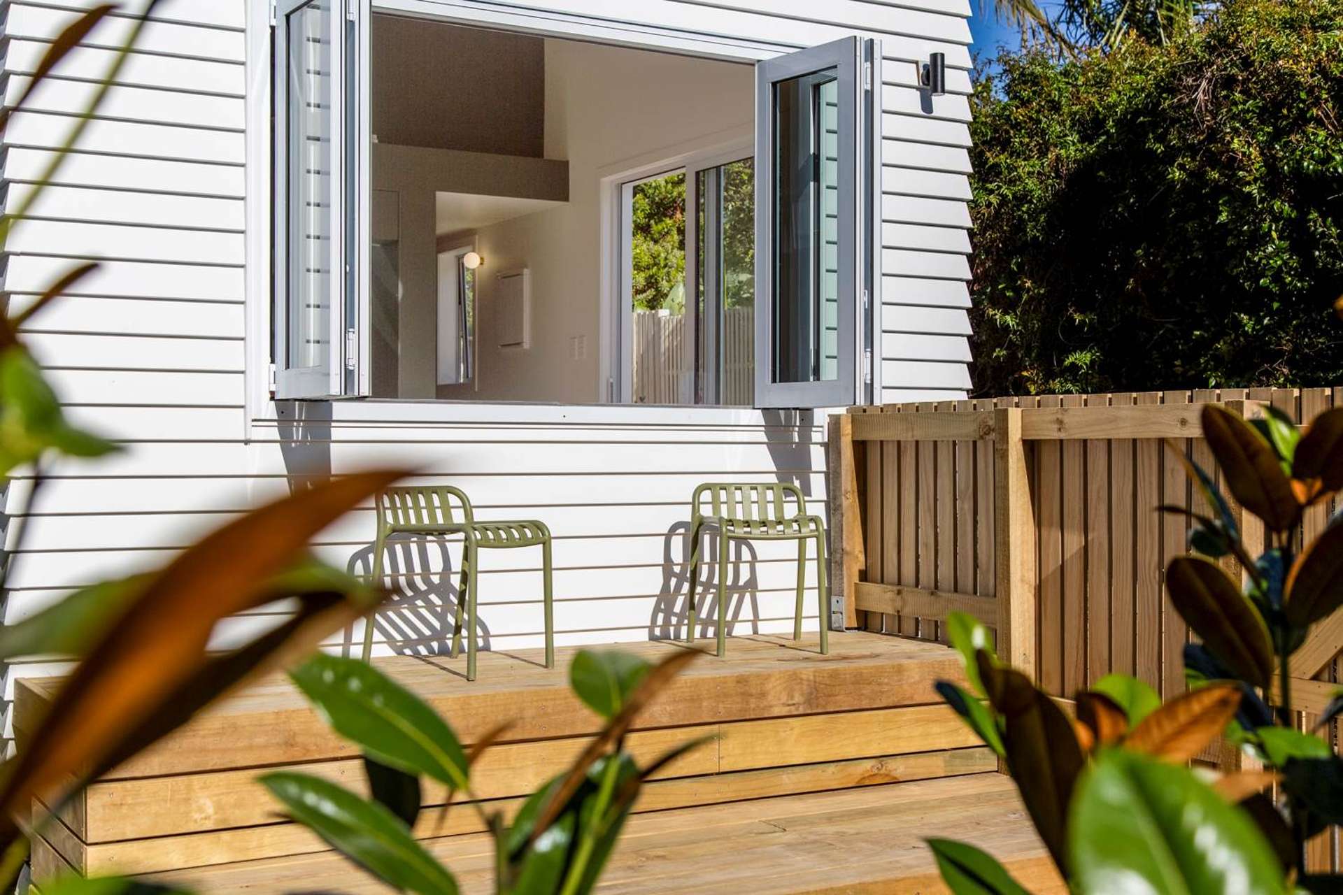 26a Clinton Avenue Te Atatu Peninsula_0