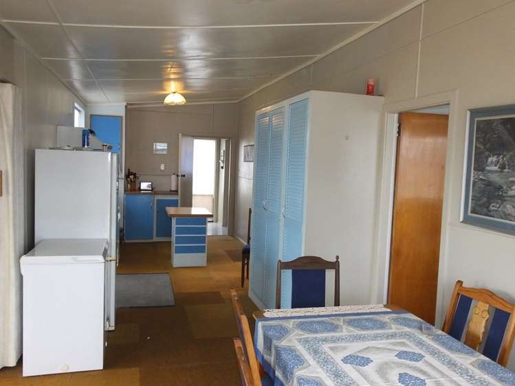 937 East Coast Road Kaiaua_8