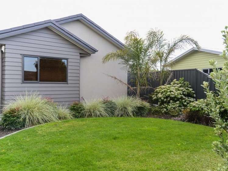 9 Palliser Place Poraiti_13